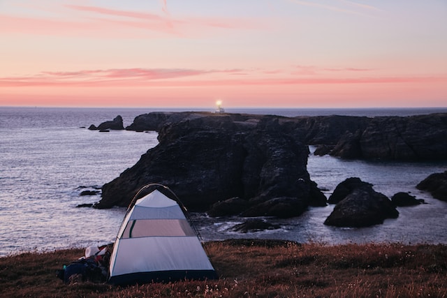 En quête d’aventure : 5 destinations de camping extraordinaires à découvrir en 2023
