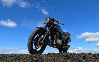 moto classique vs touring
